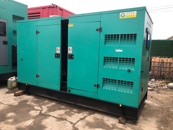 会同怎样合理控制磷酸铁锂蓄电池的充放电倍率以延长其使用寿命？