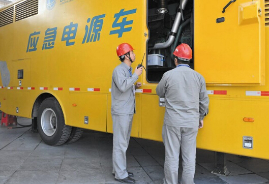 会同如何清理被灰尘覆盖的机油散热器？